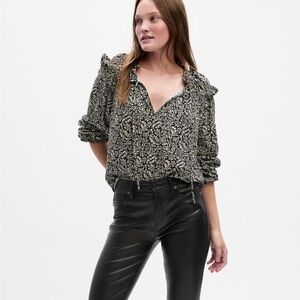 NEW GAP Black and Cream Floral Smocked Ruffle Blouse